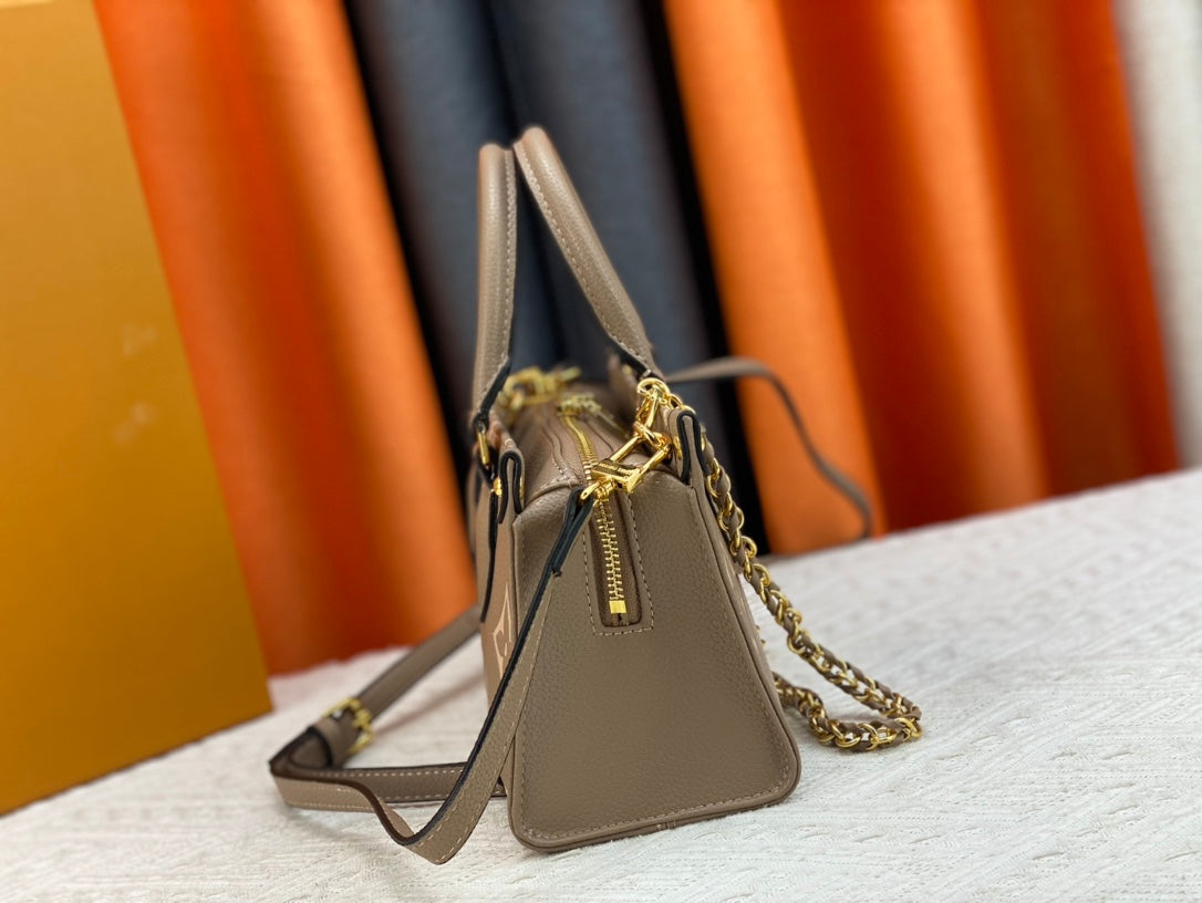 Louis Vuitton OnTheGo East West M23641 - Image 15