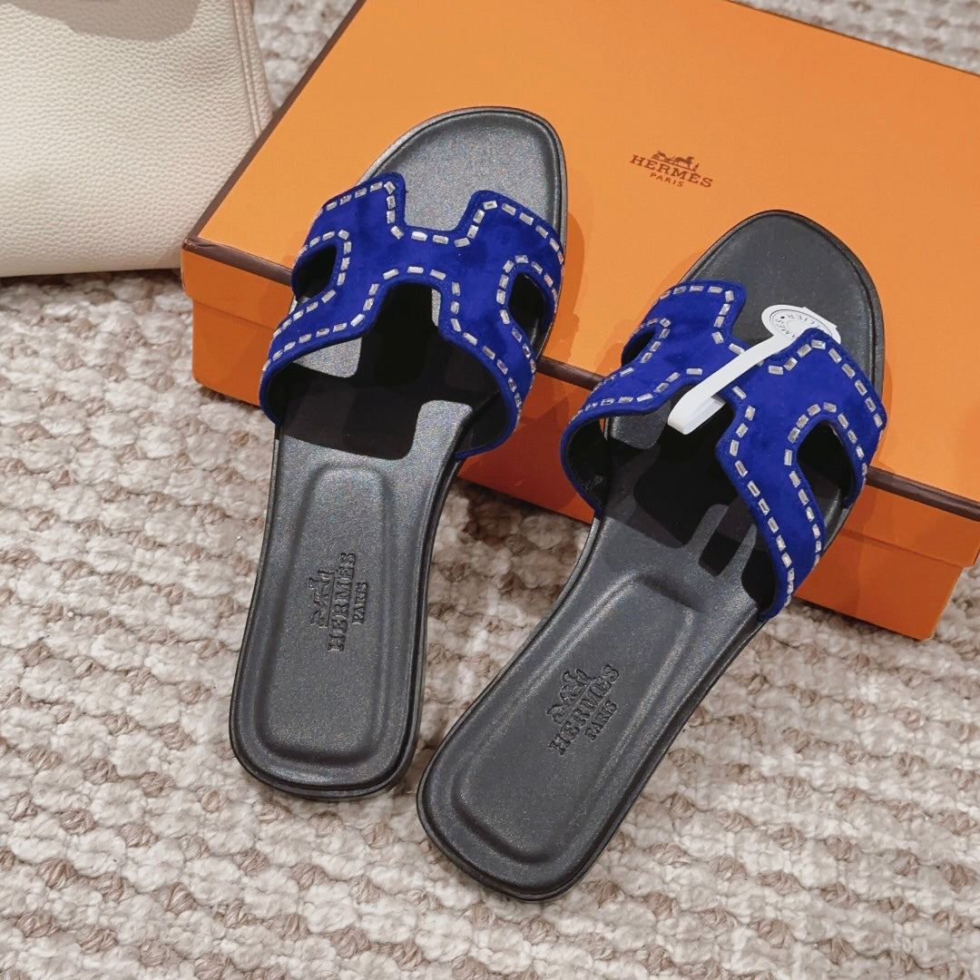 Hermes Women's Oran Sandal - Image 4