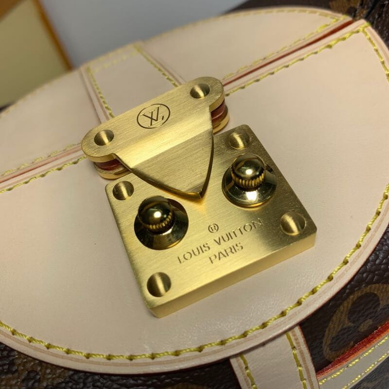 Louis Vuitton Duffle Bag M43587 - Image 17