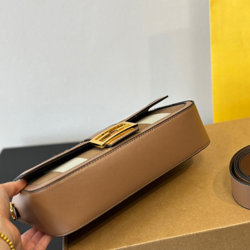 Fendi Baguette striped fabric bag - Image 4