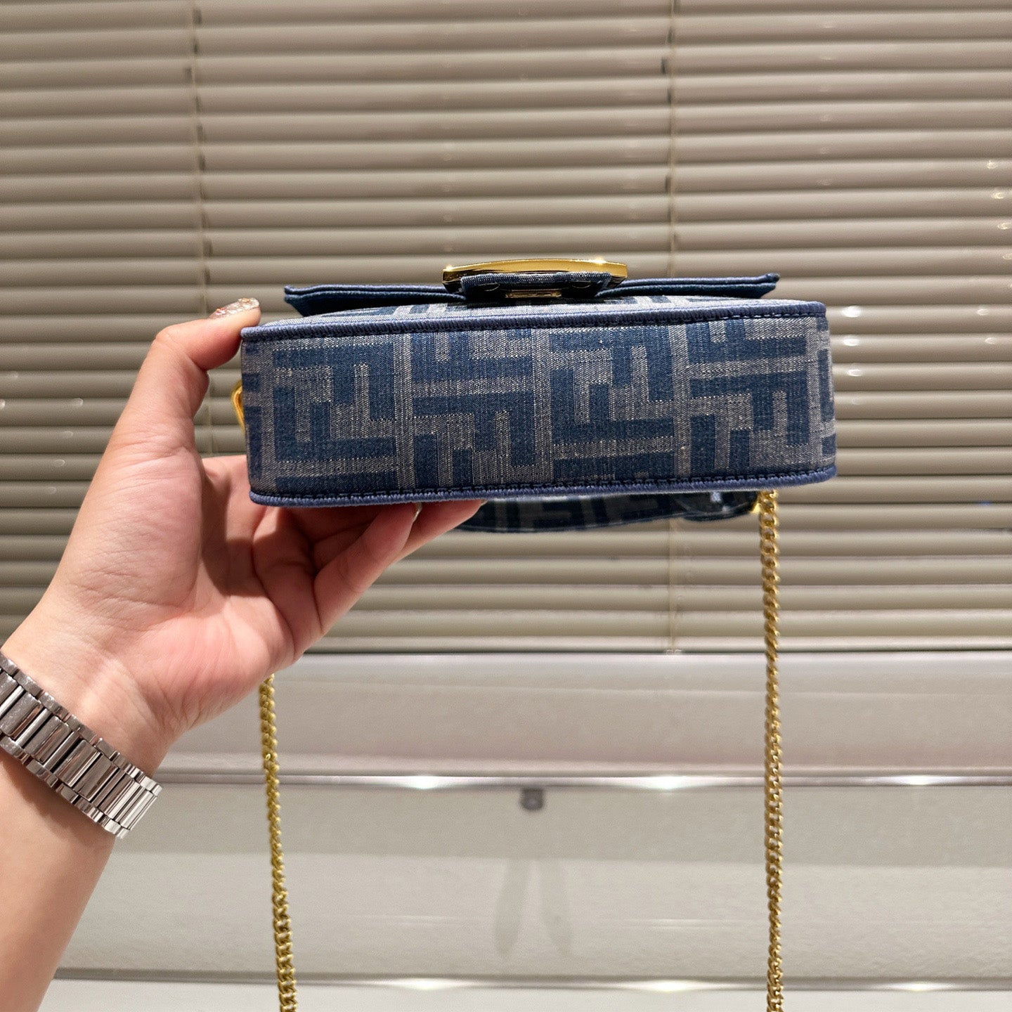 Fendi Baguette Mini - Image 5