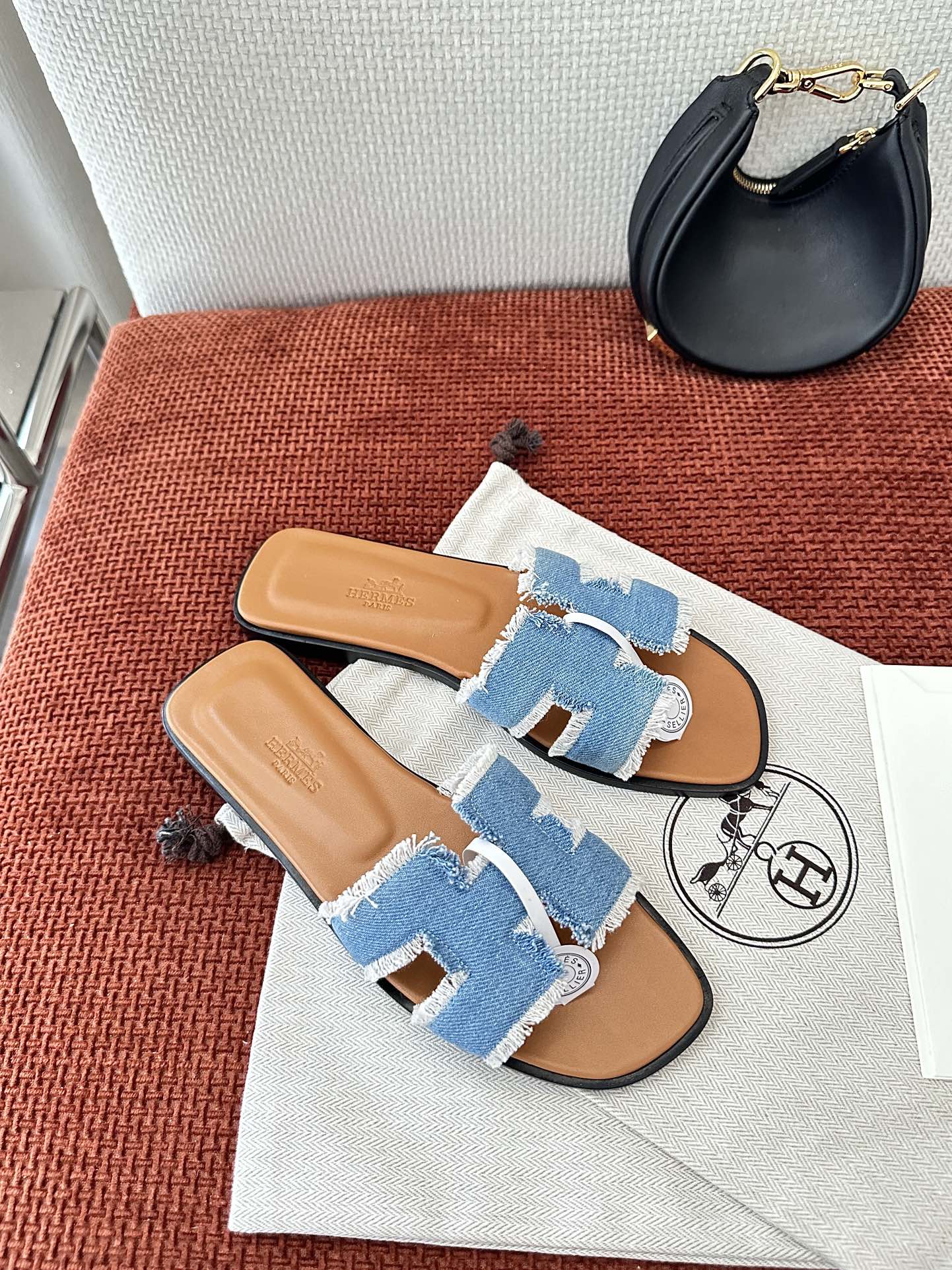 Hermes Women's Oran Sandal - Image 4