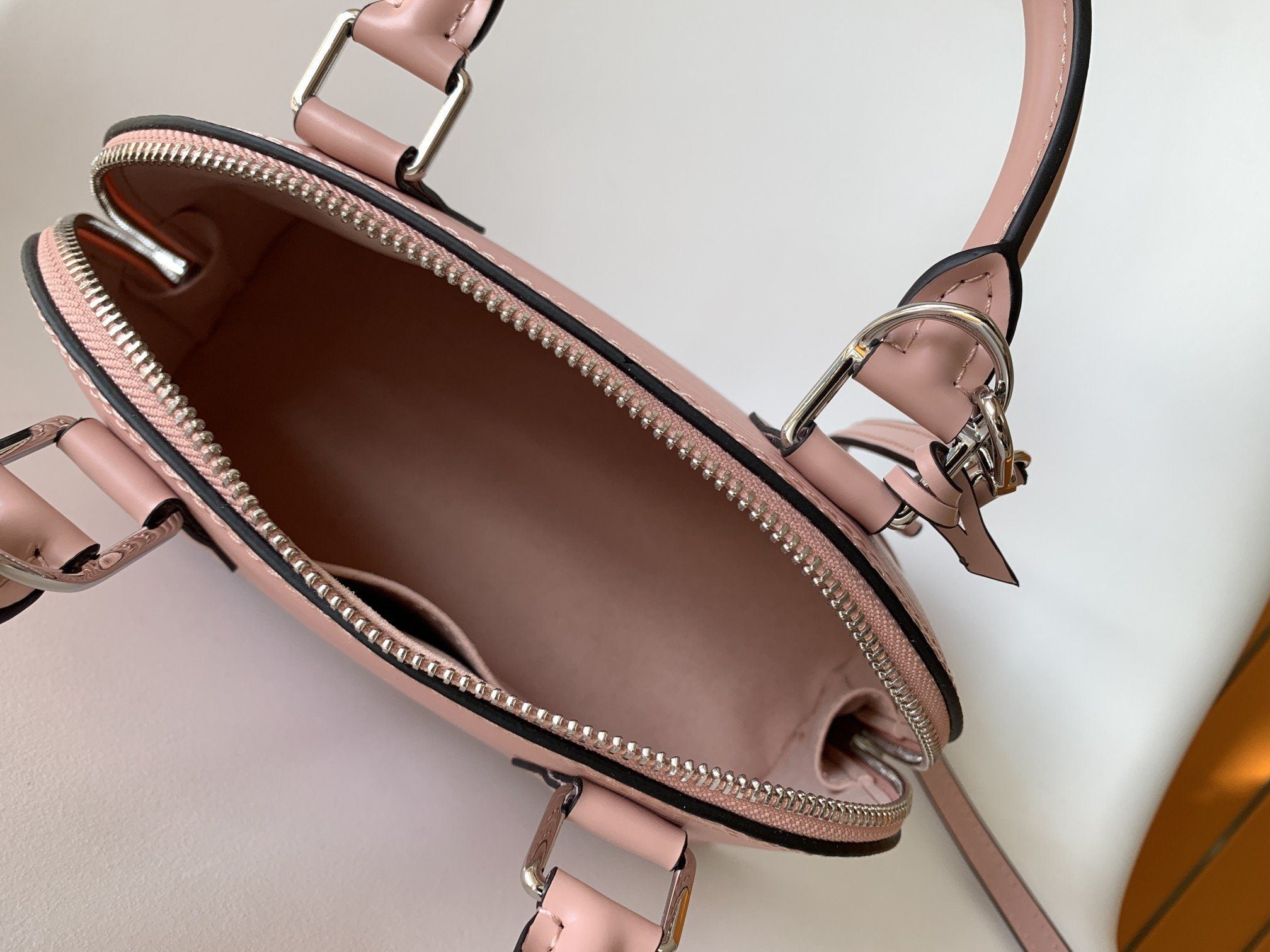 Louis Vuitton Alma BB M41327 - Image 13