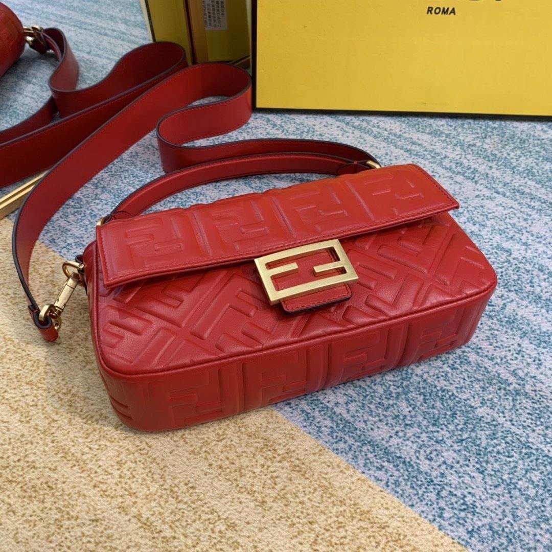 Fendi baguette Bag - Image 9