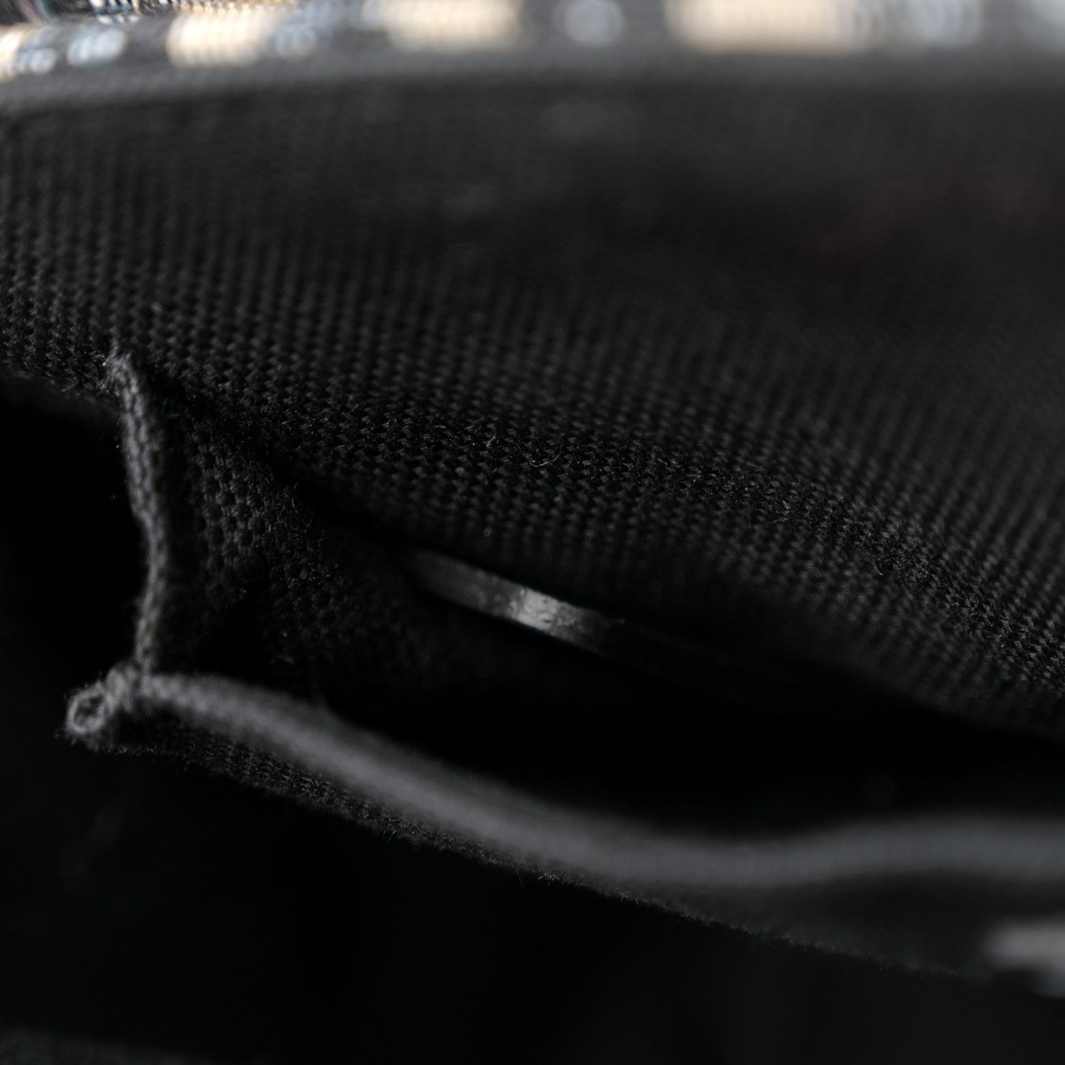 Oblique 30 Montaigne Box Bag Blue - Image 6