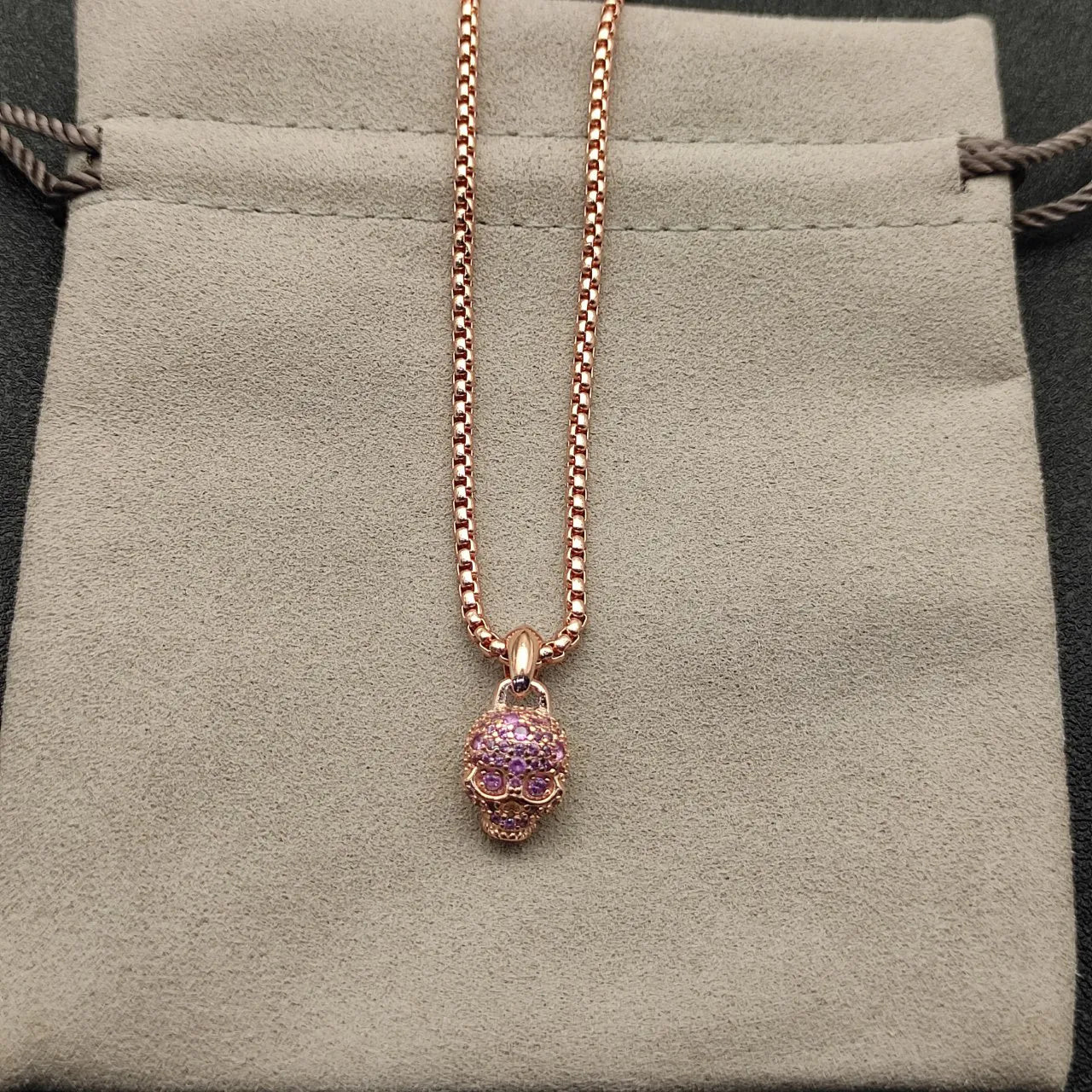 Skull Amulet Full Pavé Purple Sapphires and 18K Rose Gold, 14mm - Image 3