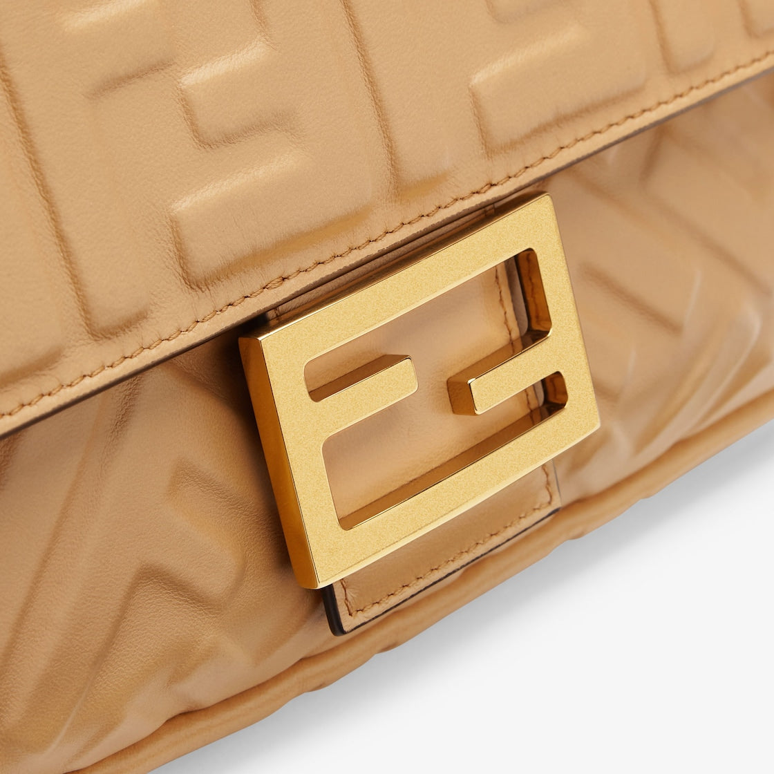 Fendi Baguette Medium - Image 5