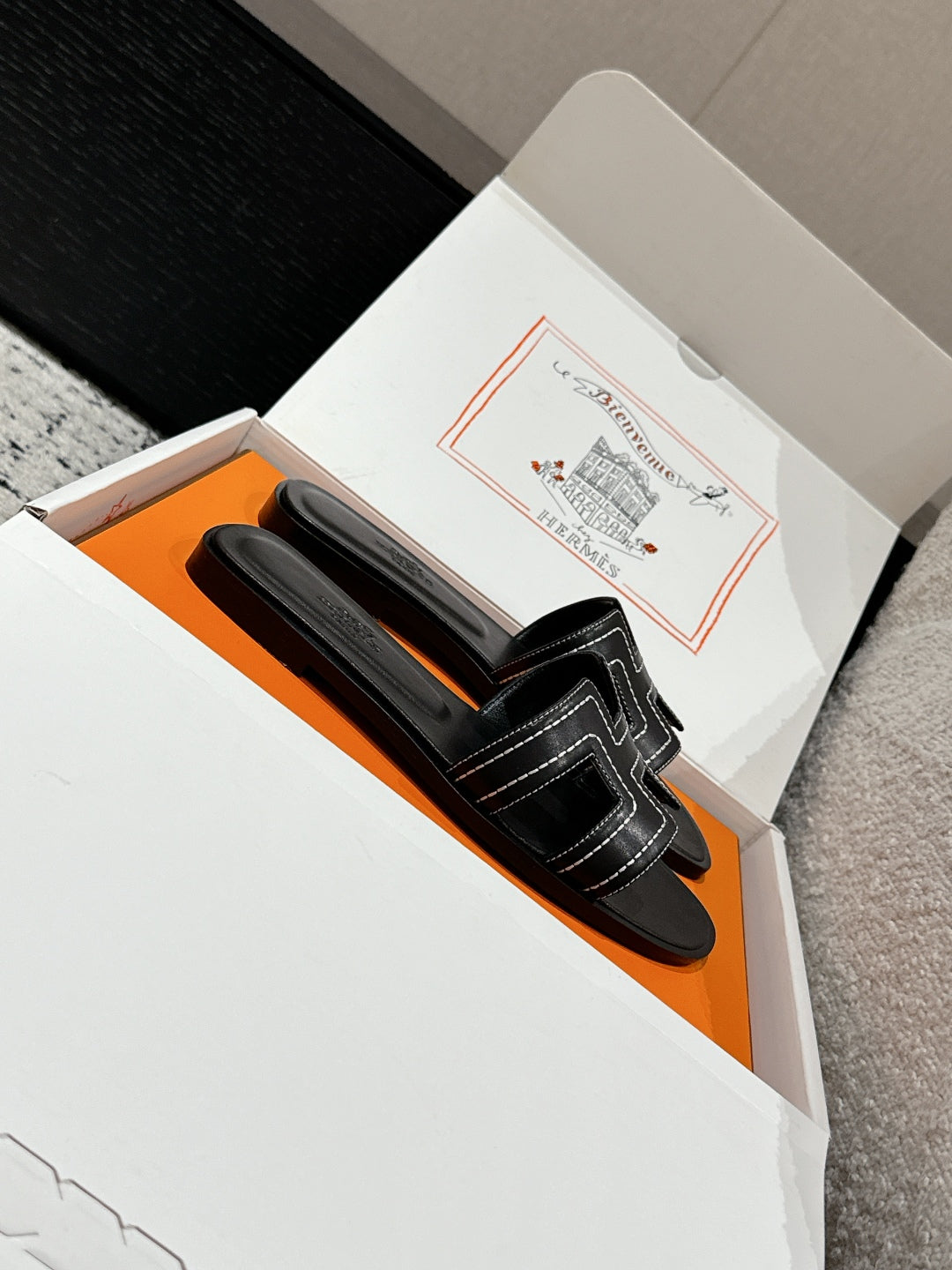 Hermes Women's Oran Sandal - Image 4