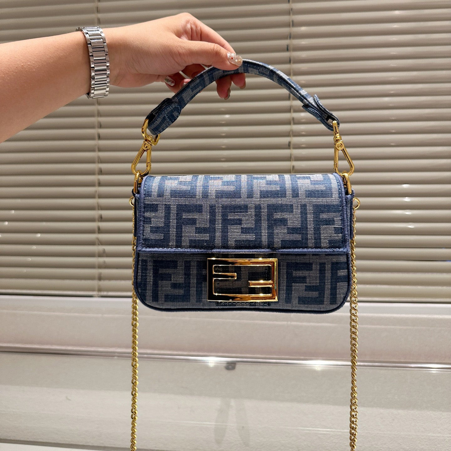 Fendi Baguette Mini - Image 2