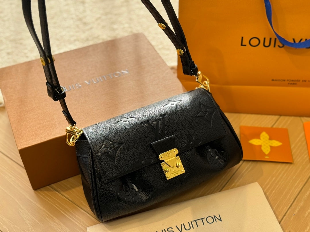 Louis Vuitton Favorite M45813 - Image 18