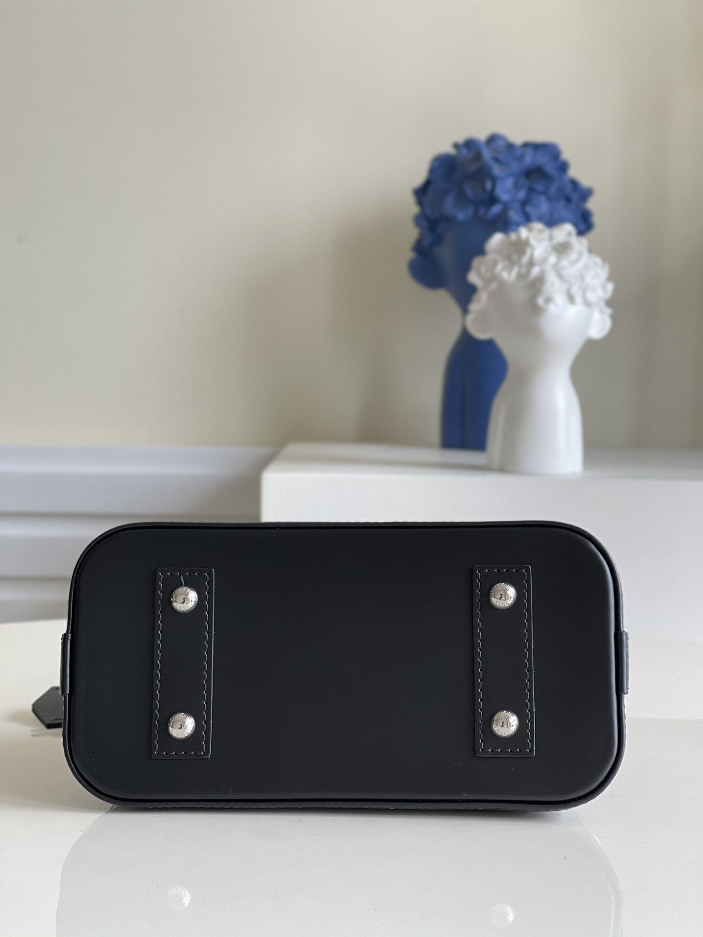 Louis Vuitton Alma PM M40302 - Image 17