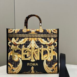 Fendi Sunshine Shopper Meduim Bag