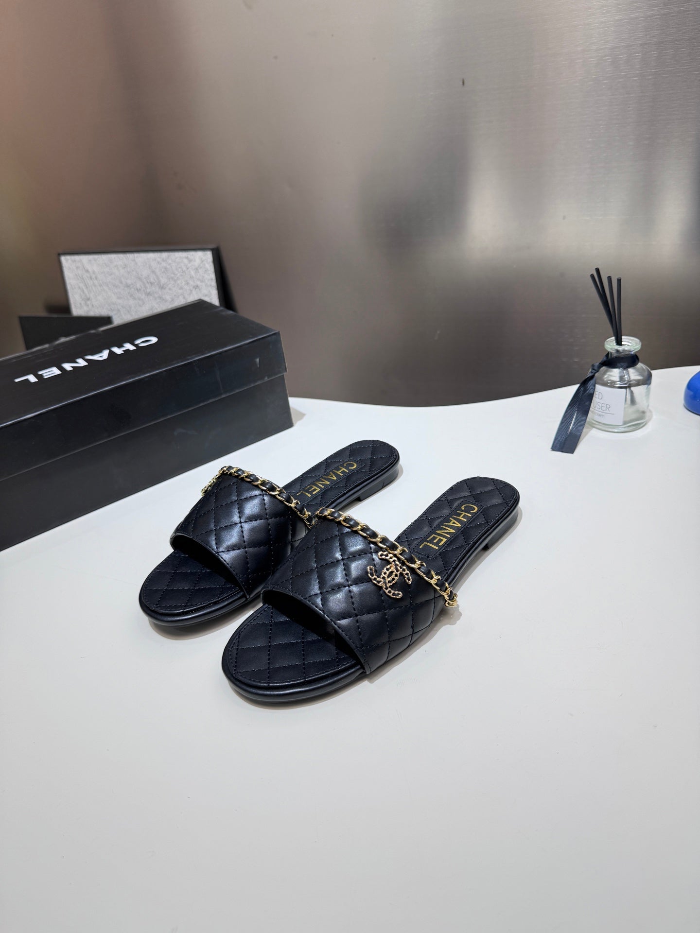 Chanel Women's Logo 25ss CC Sandal - Image 3