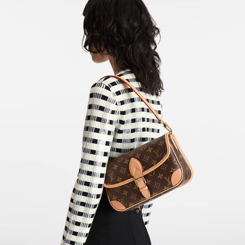 Louis Vuitton Diane M45985 - Image 4