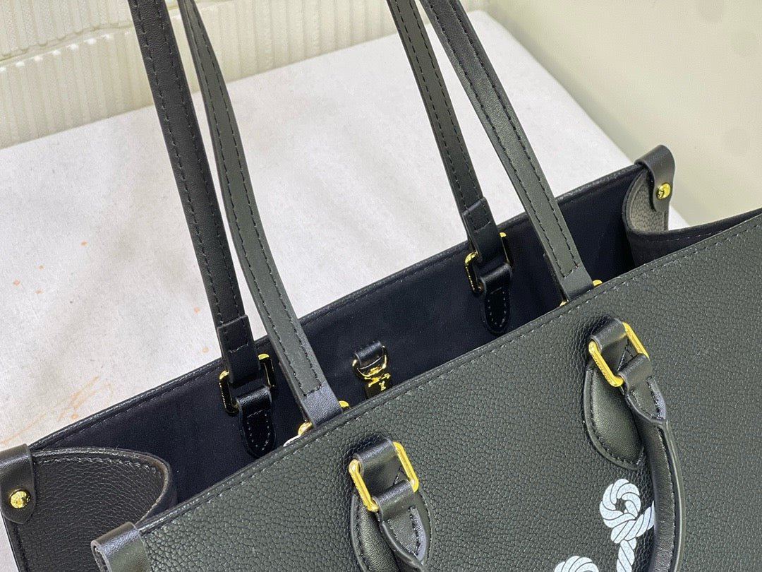 Louis Vuitton M24834 OnTheGo MM - Image 3