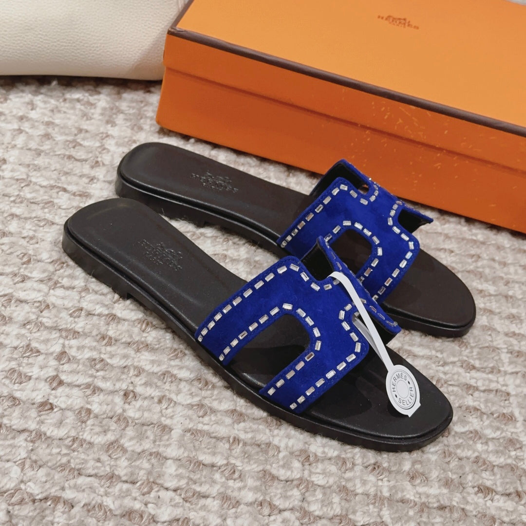 Hermes Women's Oran Sandal - Image 2