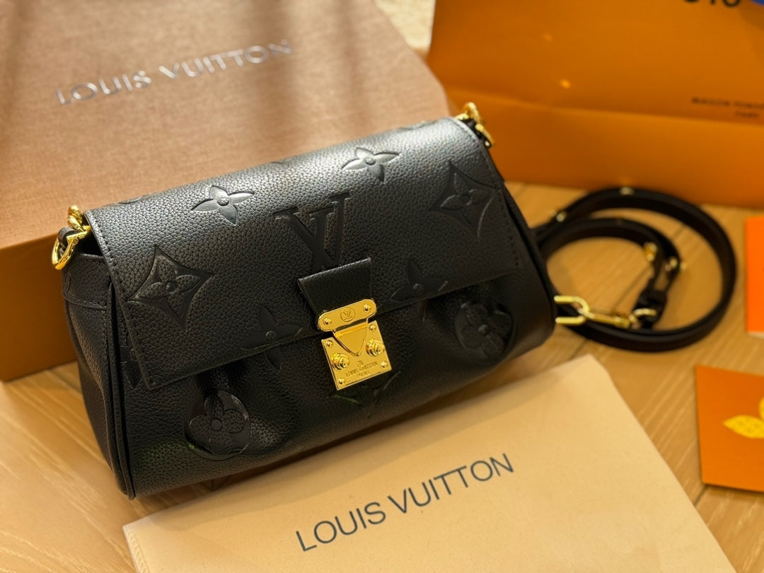 Louis Vuitton Favorite M45813 - Image 16