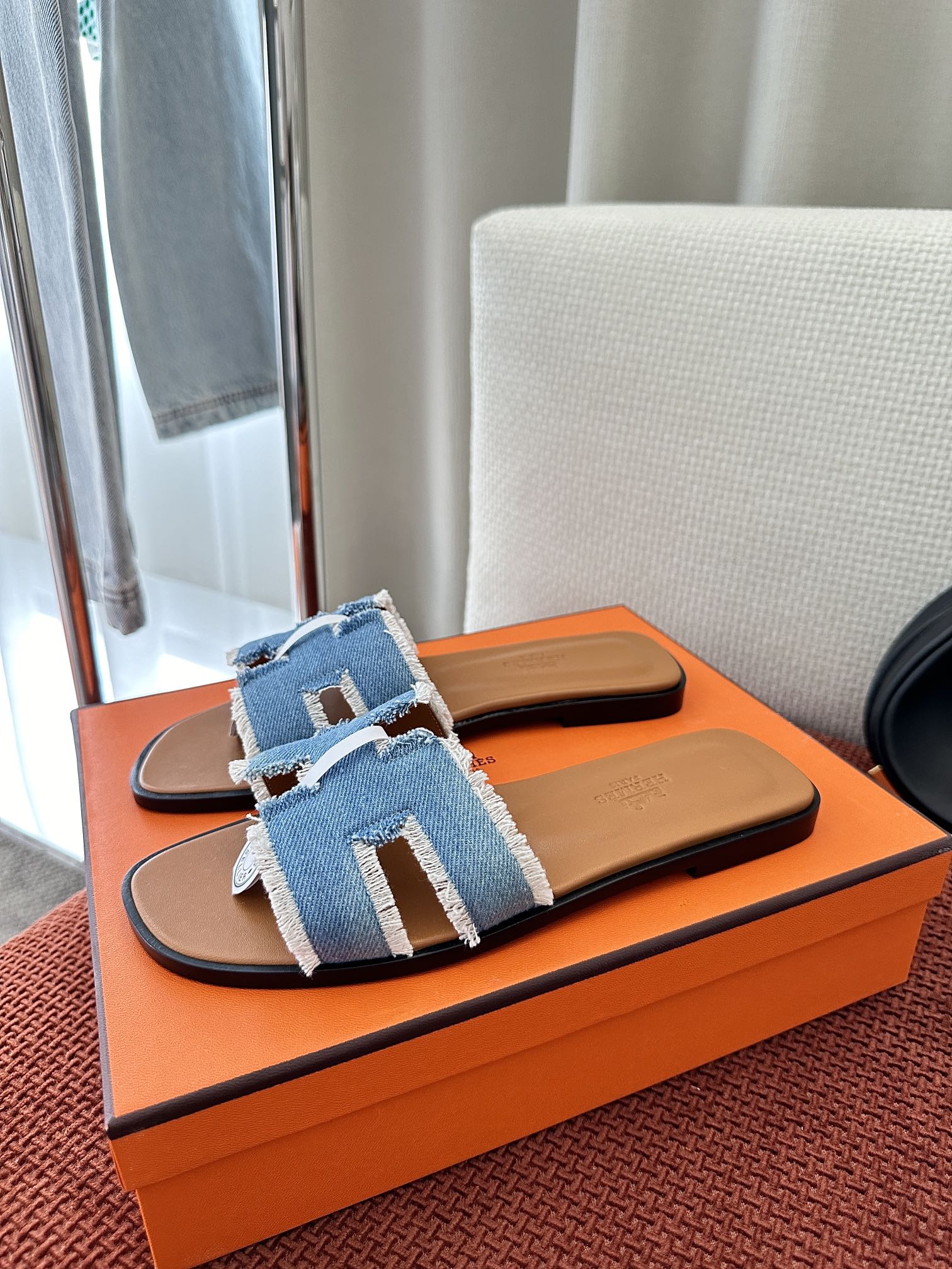 Hermes Women's Oran Sandal - Image 3