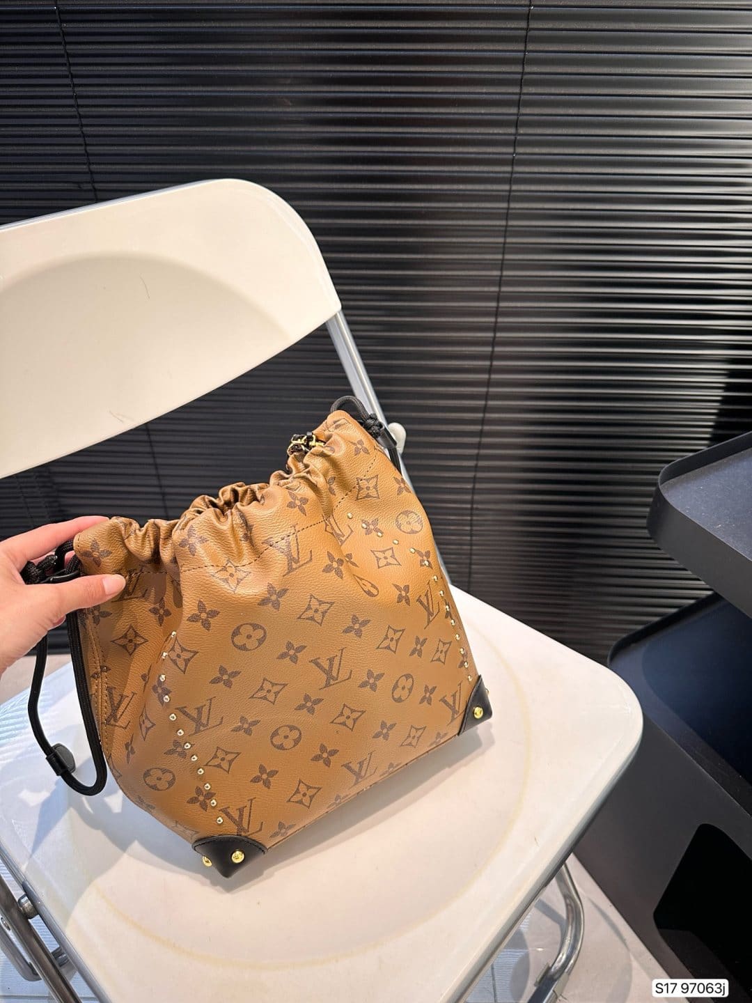Louis Vuitton M13324 Noé Trunk Small - Image 16
