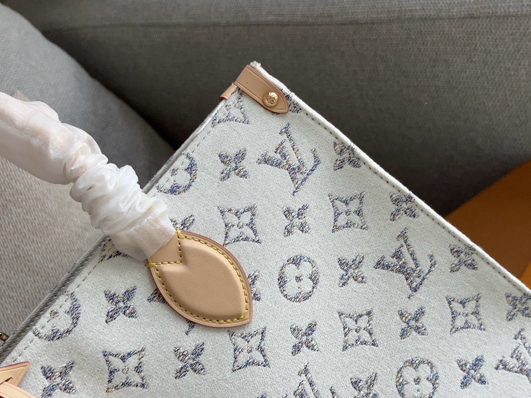 Louis Vuitton M24708 OnTheGo MM - Image 10