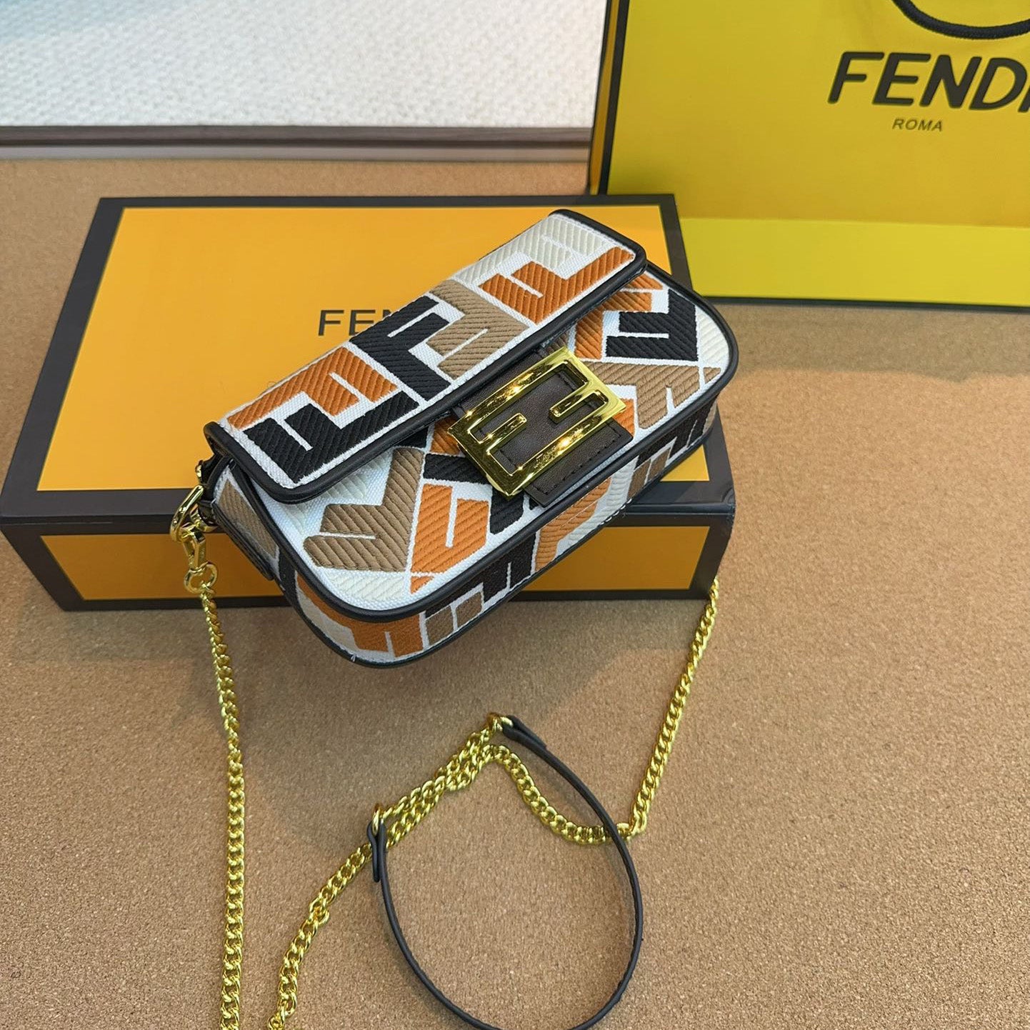 Fendi Baguette Mini - Image 8
