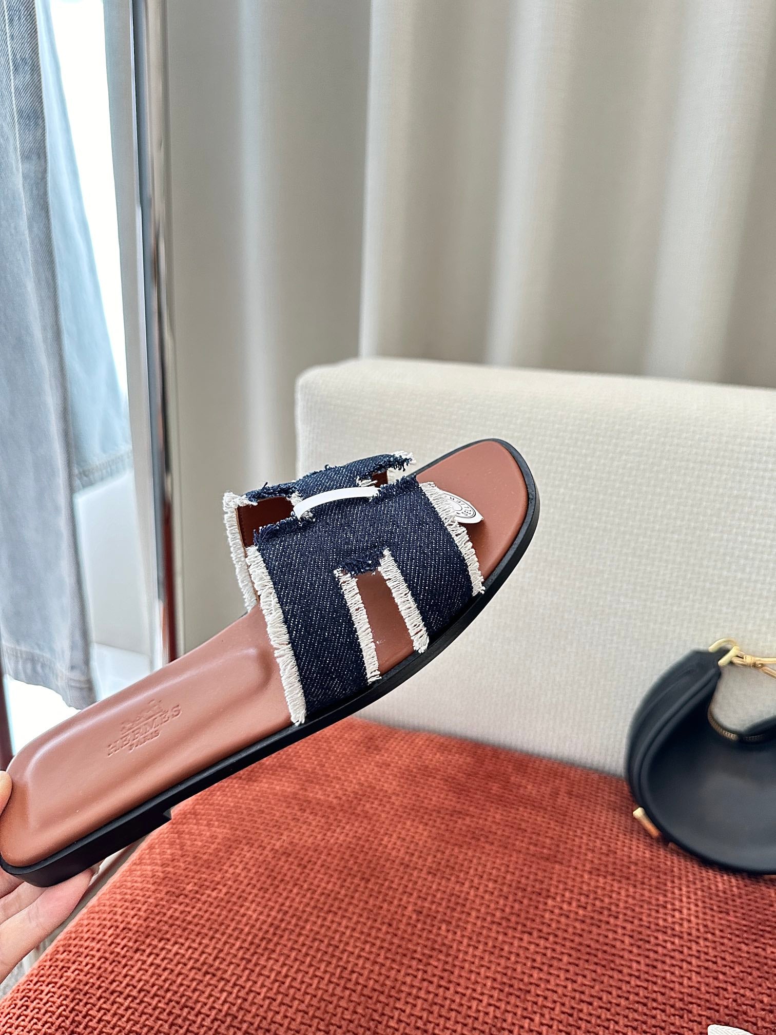 Hermes Women's Oran Sandal - Image 5