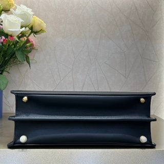 Fendi Peekaboo Medium iseeu Bag - Image 9