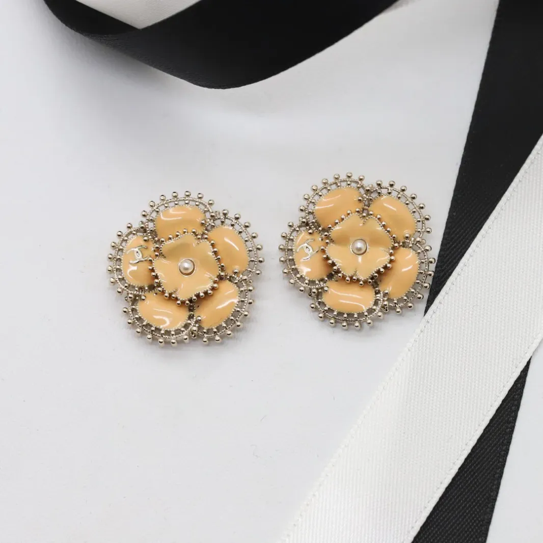 CCE502 CC earring - Yellow - Image 2