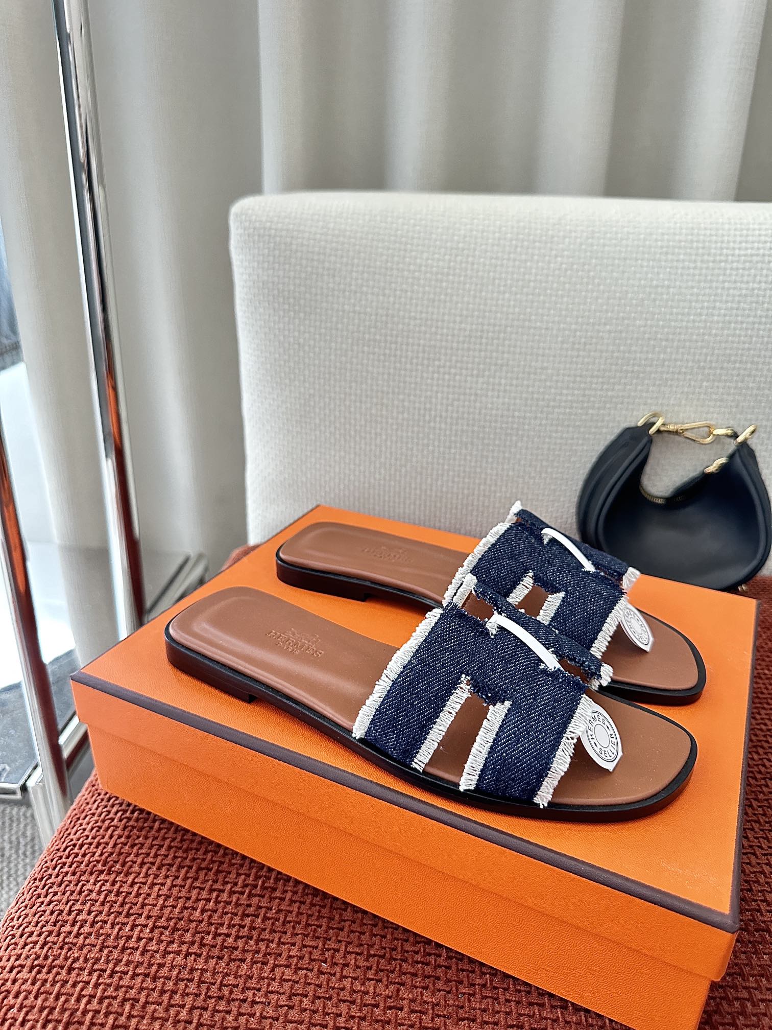 Hermes Women's Oran Sandal - Image 4