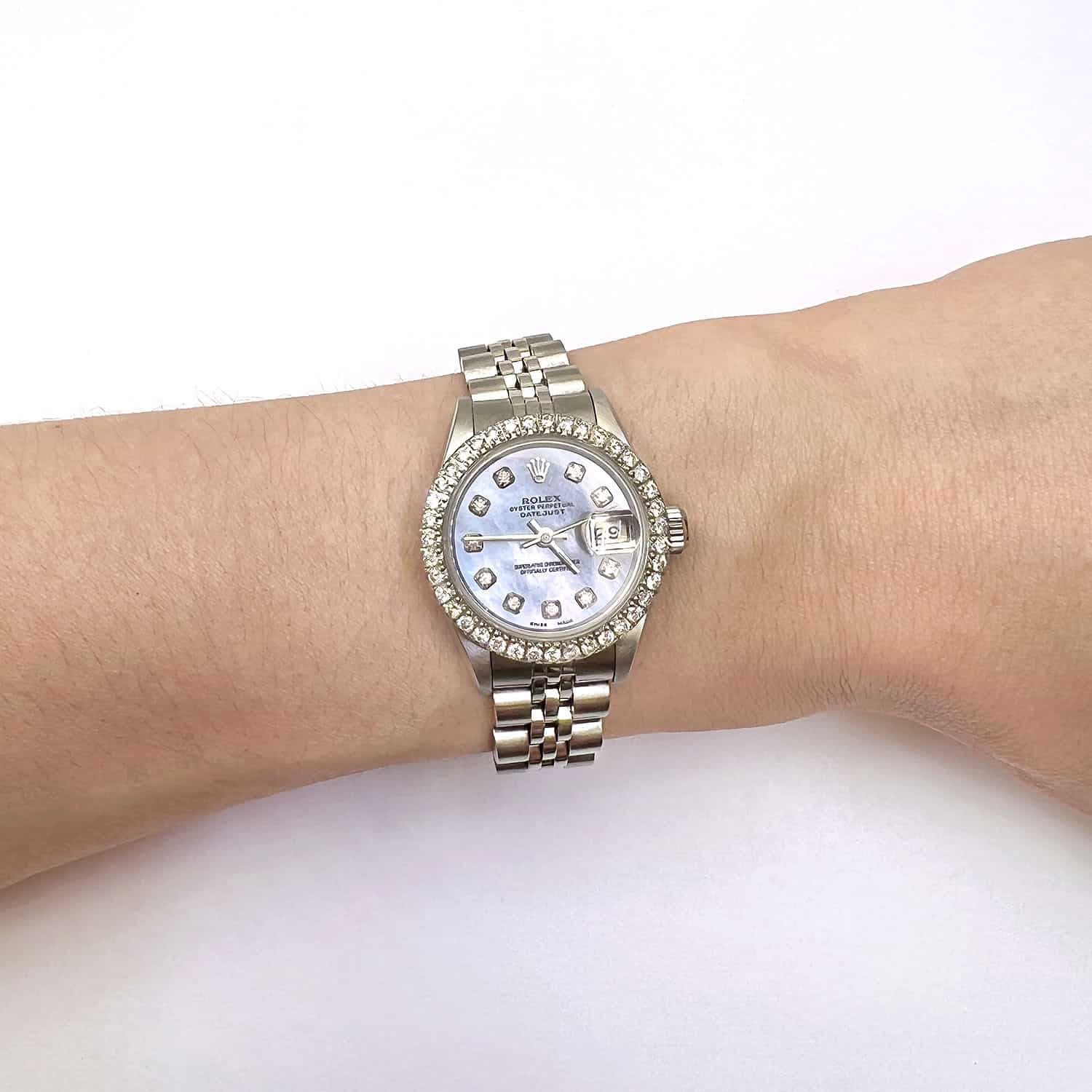 Rolex Datejust Custom Blue 69173 MOP Diamond Dial Bezel Jubilee Band 26mm Watch - Image 4