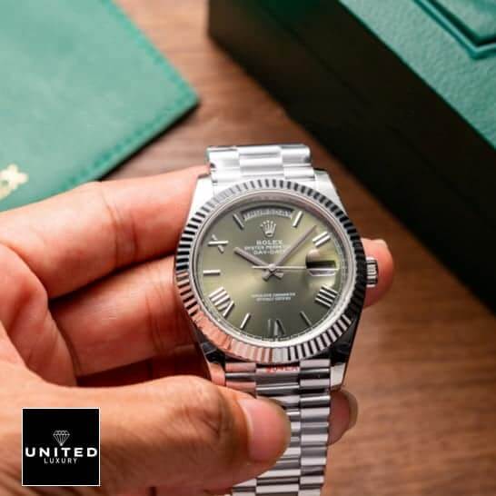 Rolex Day-Date 228239-0033 "Green Dial" Ultra Fine Replica Rolex Olive Green Replica2 Rolex Day-date green dial roman replica on the hand with