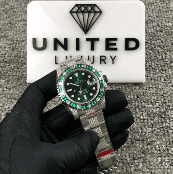 Rolex Submariner 116610LV "Hulk Iced Out" Premium Replica 1:1 - Image 2