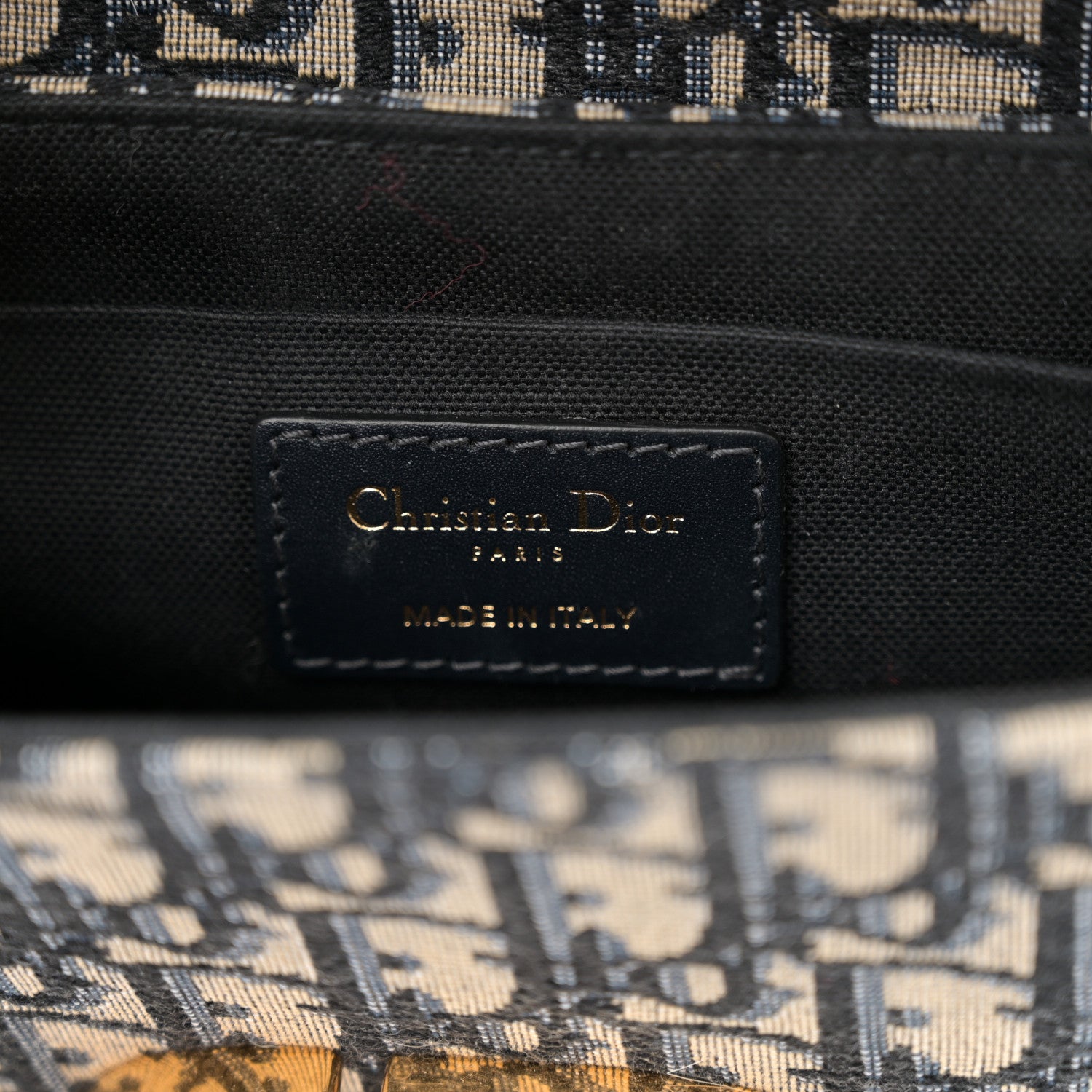 Oblique 30 Montaigne Box Bag Blue - Image 5