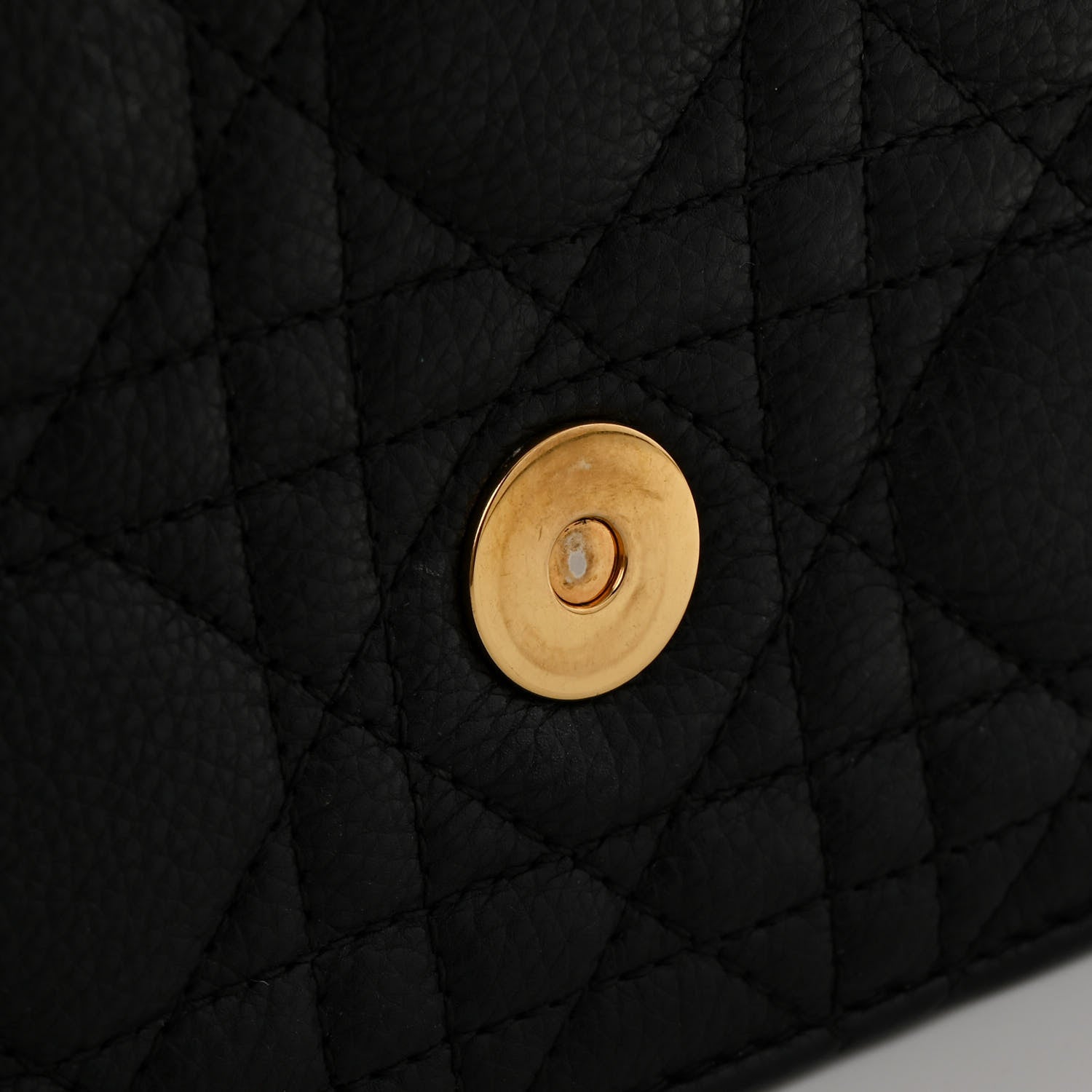 Supple Calfskin Caro Pouch with Chain Black - Image 13