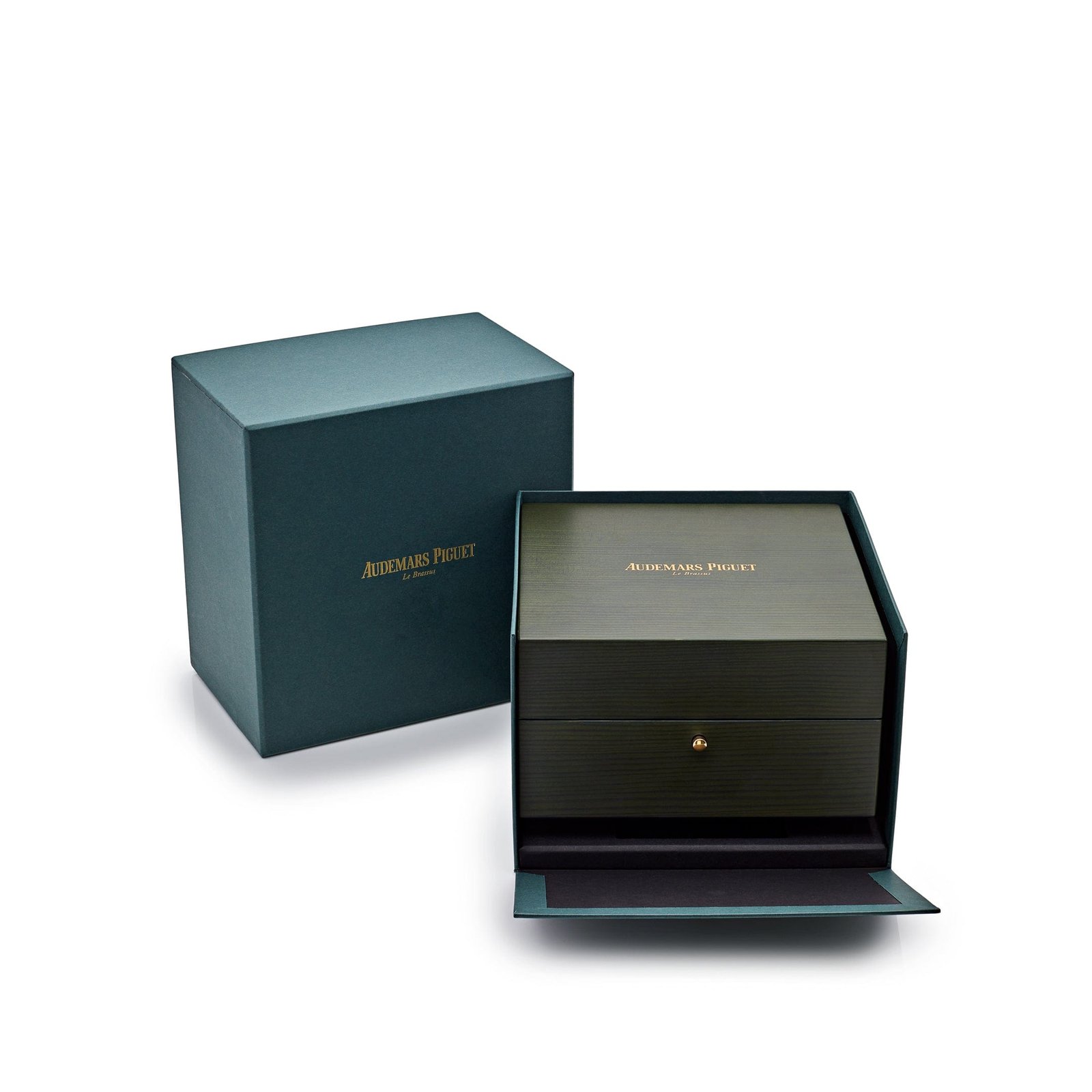 Audemars Piguet Royal Oak 15551BC.ZZ.1356BC.01 Diamond Bezel White Gold Smoked Blue Dial (2024) - Image 9