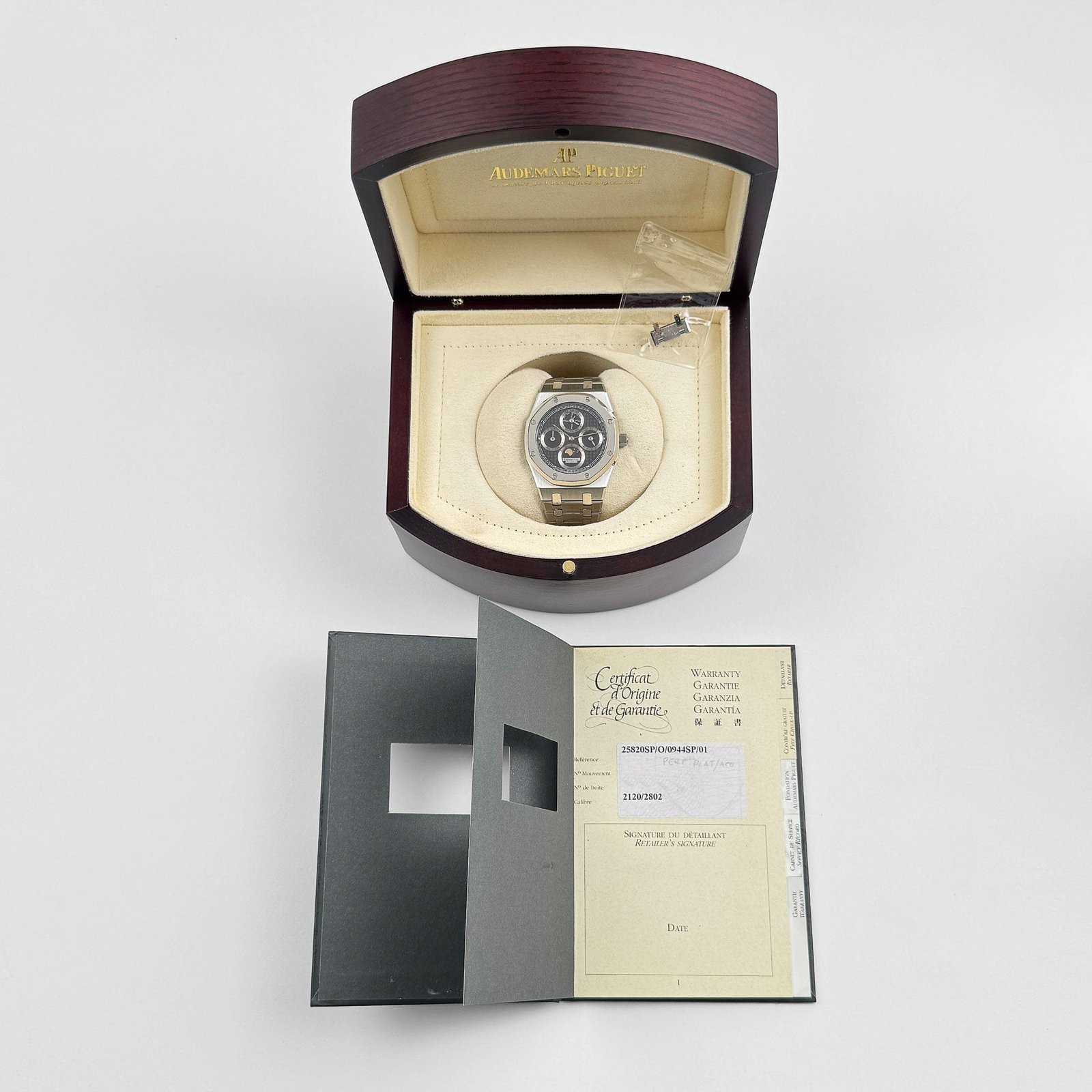 Audemars Piguet Royal Oak Perpetual Calendar 25820SP.O.0944SP.01 Stainless Steel Platinum Black Dial - Image 13