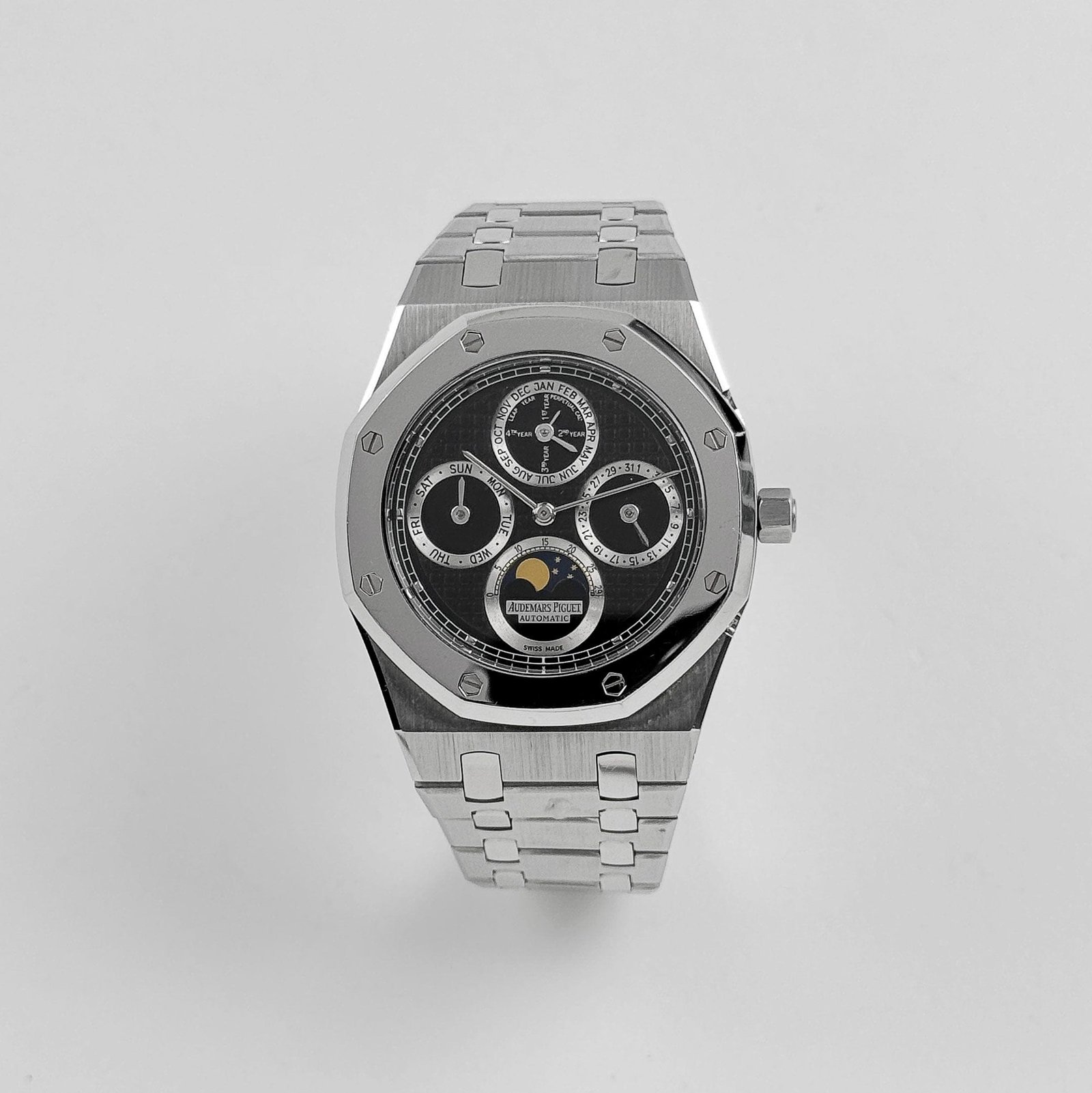 Audemars Piguet Royal Oak Perpetual Calendar 25820SP.O.0944SP.01 Stainless Steel Platinum Black Dial - Image 4