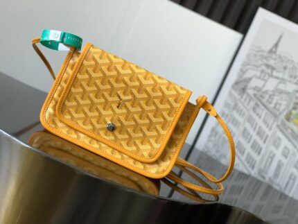GOYARD Plumet Pocket Wallet-Yellow