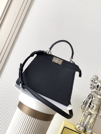 Fendi Peekaboo ISeeU Petite – Elegant Reversible Leather Bag with Iconic Handwoven Detail