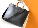 Fendi Sunshine Shopper Tote Bag – Sophisticated Elegance in Luxurious Leather