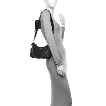 Saffiano Lux Re-Edition 2005 Shoulder Bag Black